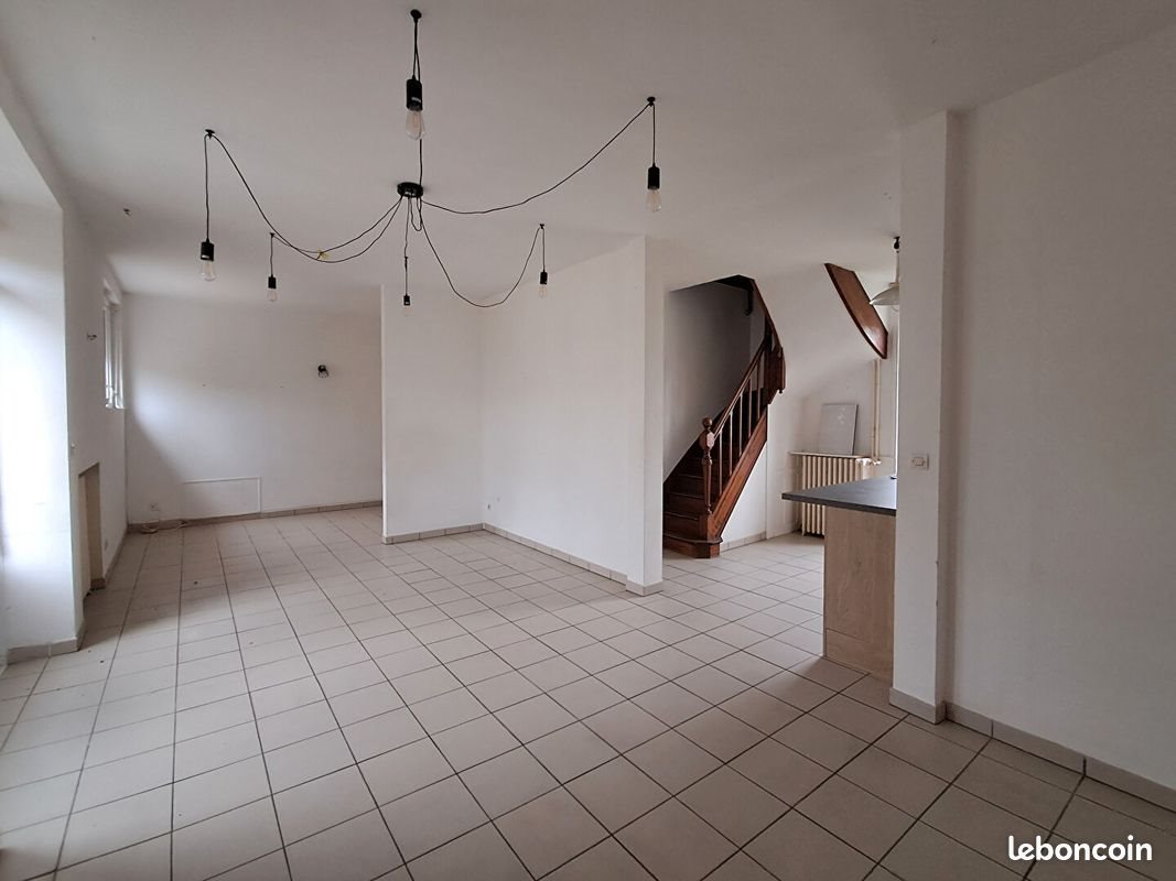 Maison à louer, 106m², Loudun