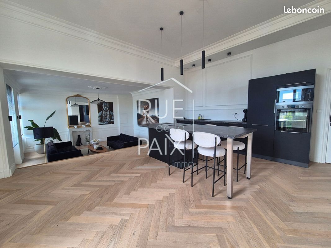Appartement à vendre, 104m², Chinon