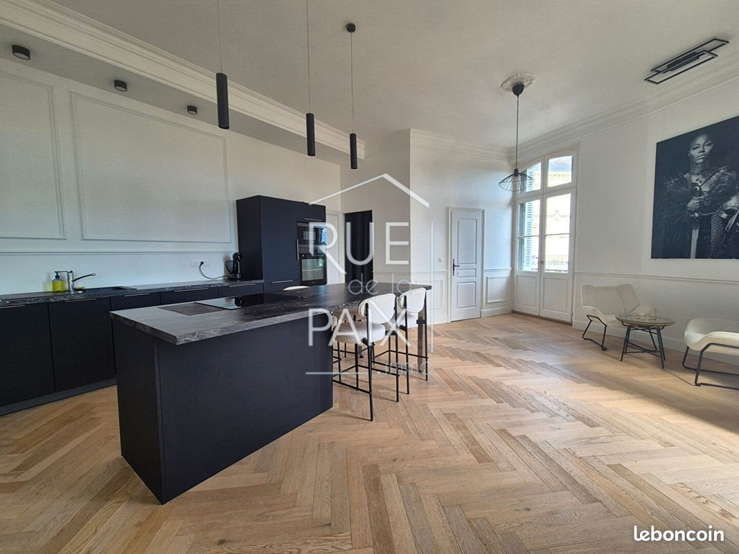 Appartement à vendre, 104m², Chinon