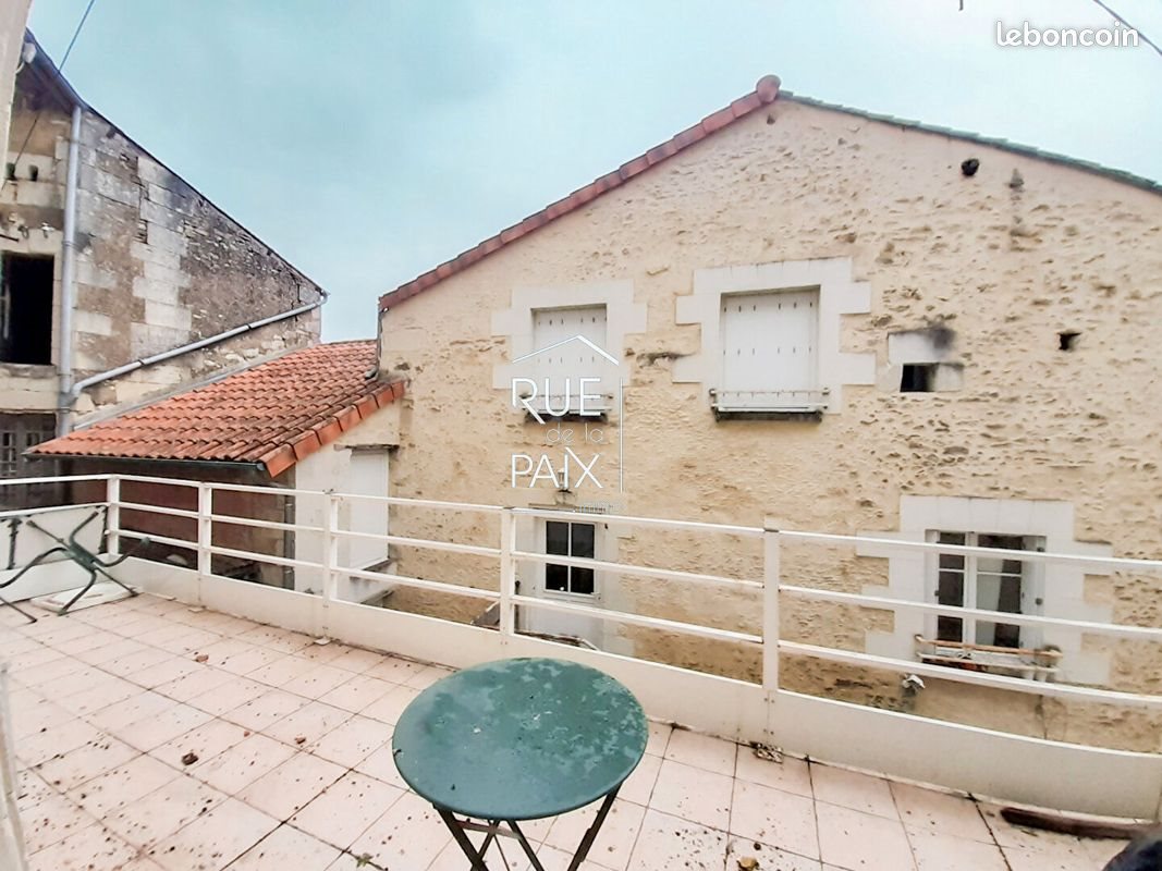 Appartement à louer, 126m², Lencloître