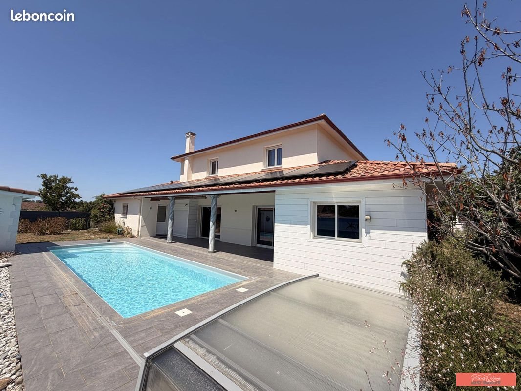 Maison à vendre, 202m², Sainte-Marie-de-Gosse