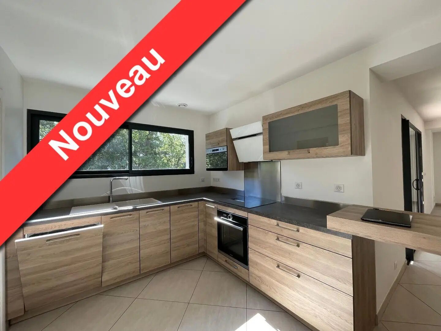 Maison à louer, 121m², Saint-Maximin-la-Sainte-Baume