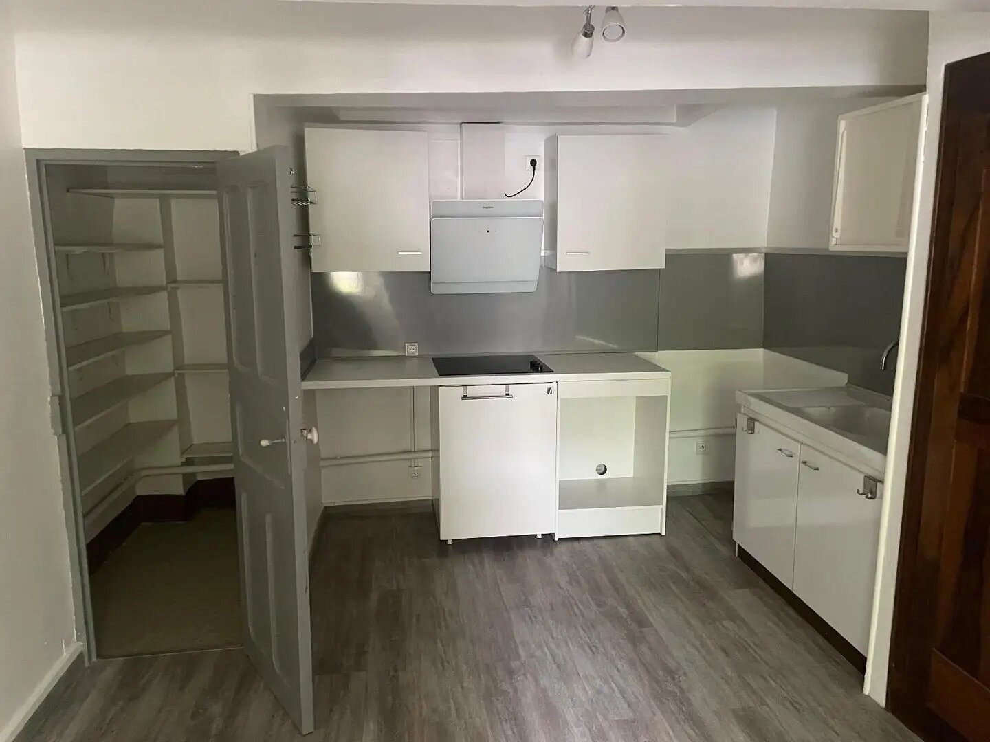 Appartement à louer, 33m², Brue-Auriac