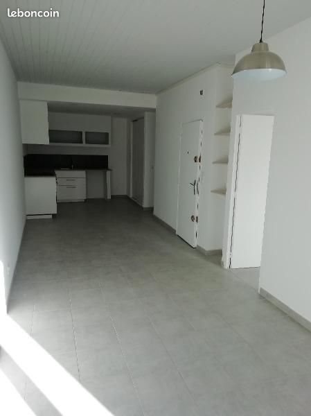 Appartement à louer, 42m², Saint-Maximin-la-Sainte-Baume