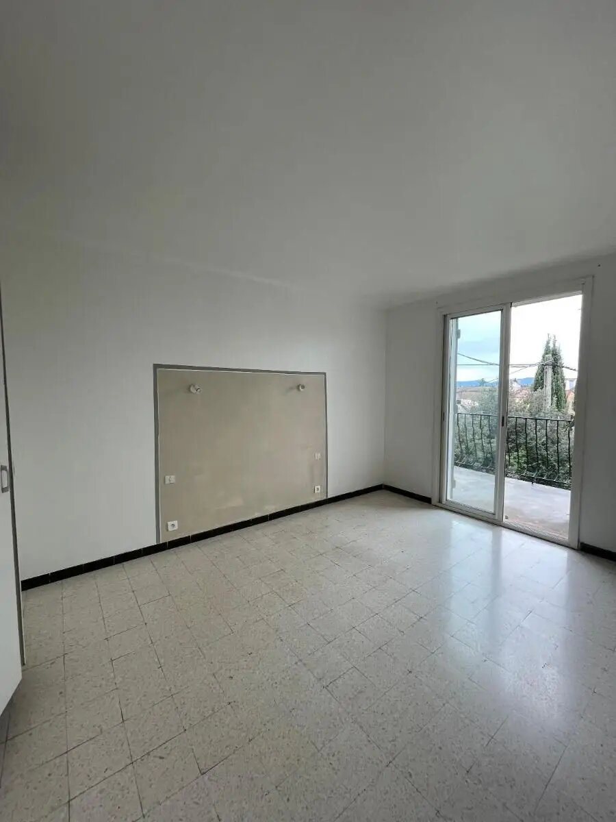 Appartement à louer, 93m², Seillons-Source-d'Argens