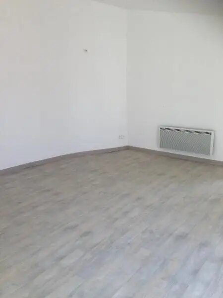 Appartement à louer, 39m², Saint-Maximin-la-Sainte-Baume