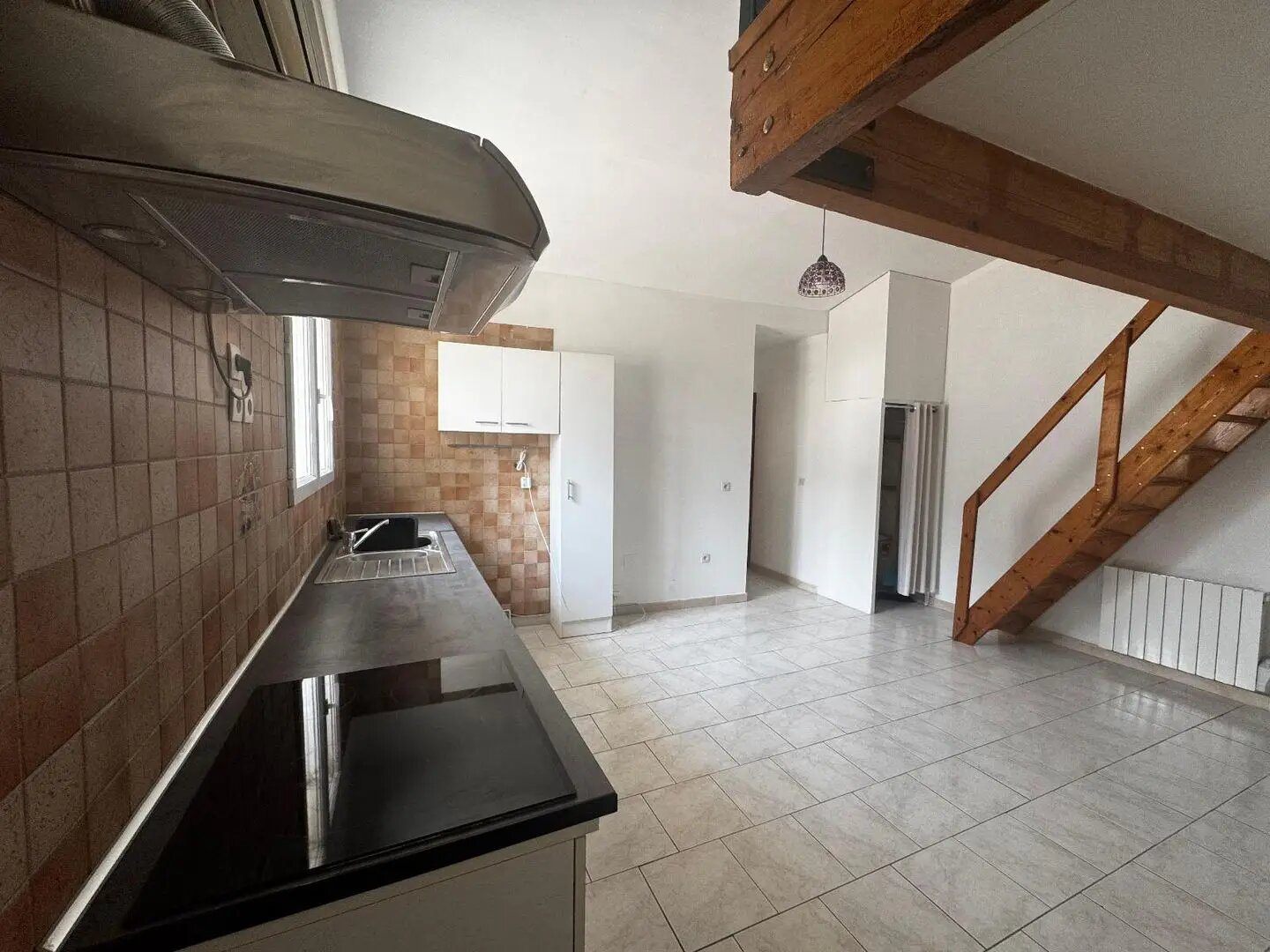 Appartement à louer, 37m², Saint-Maximin-la-Sainte-Baume