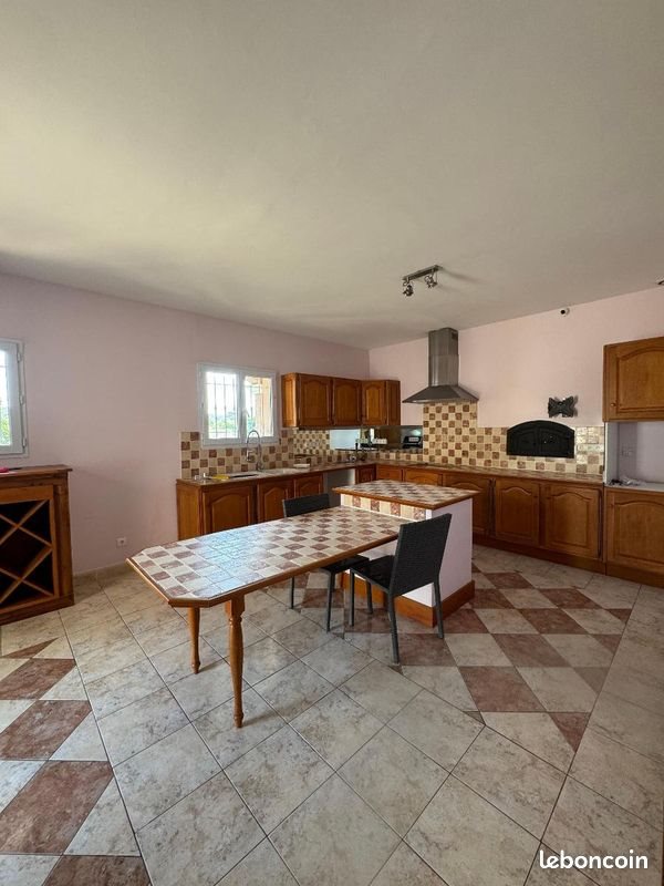 Maison à vendre, 234m², Saint-Maximin-la-Sainte-Baume