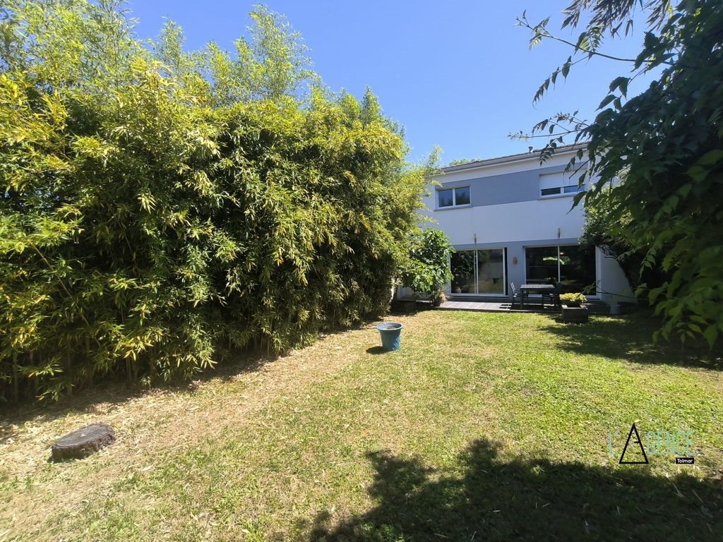 Maison à vendre, 121m², Eysines