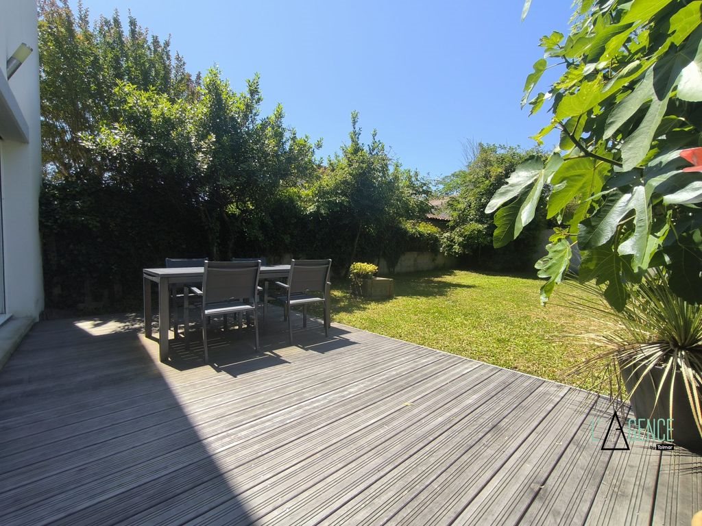 Maison à vendre, 121m², Eysines