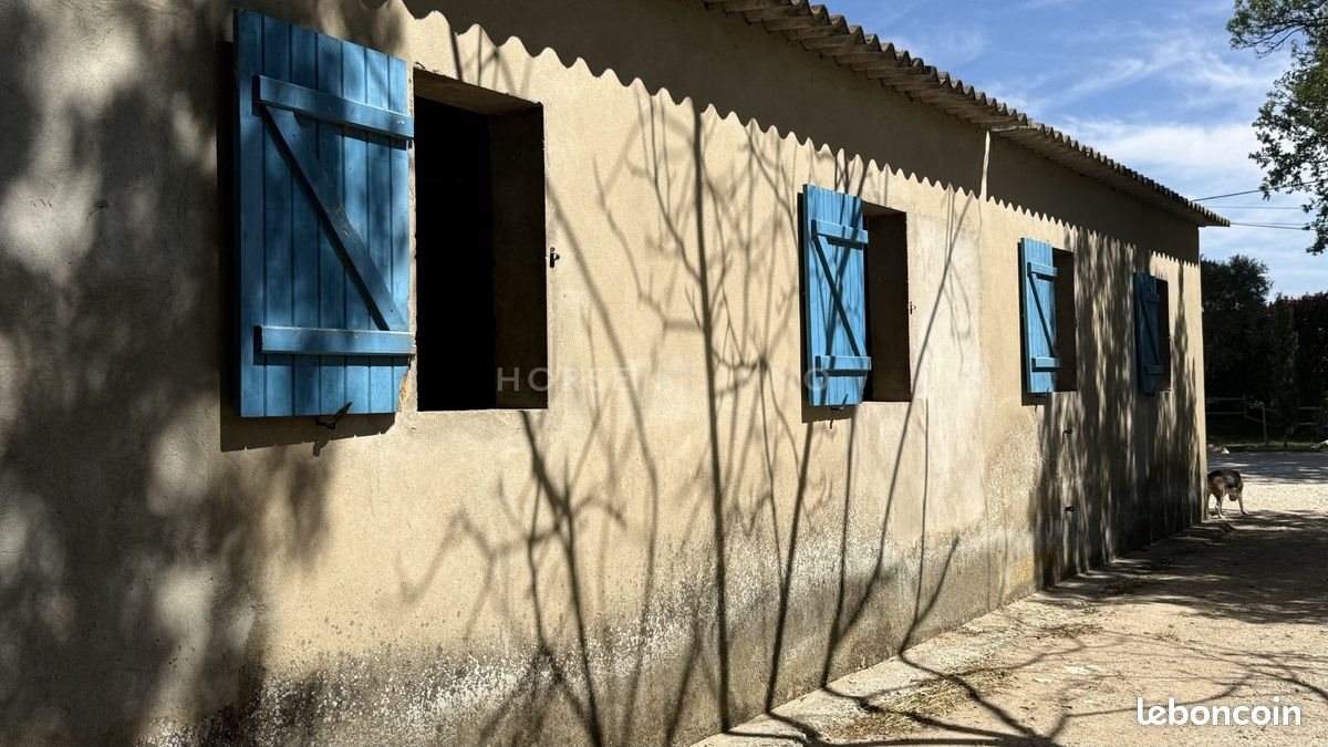 Maison à vendre, 197m², Eyguières