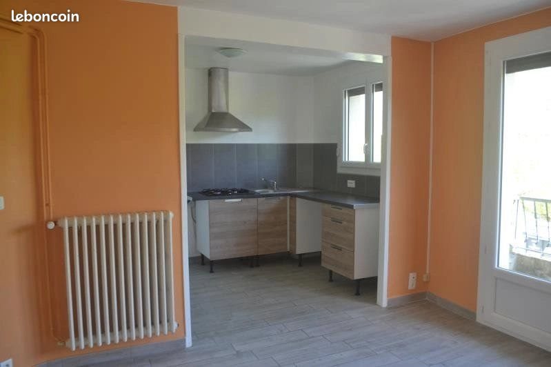 Appartement à louer, 45m², Millau