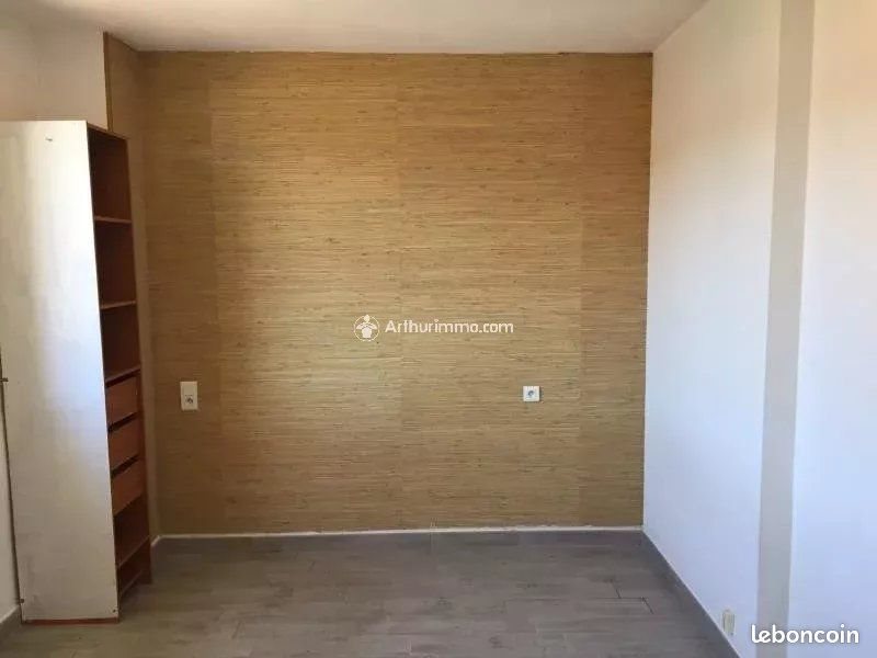 Appartement à louer, 45m², Millau