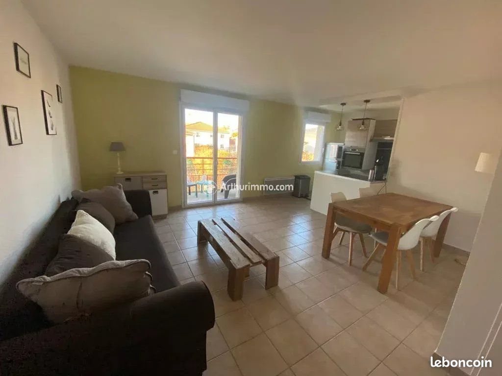 Appartement à louer, 48m², Millau