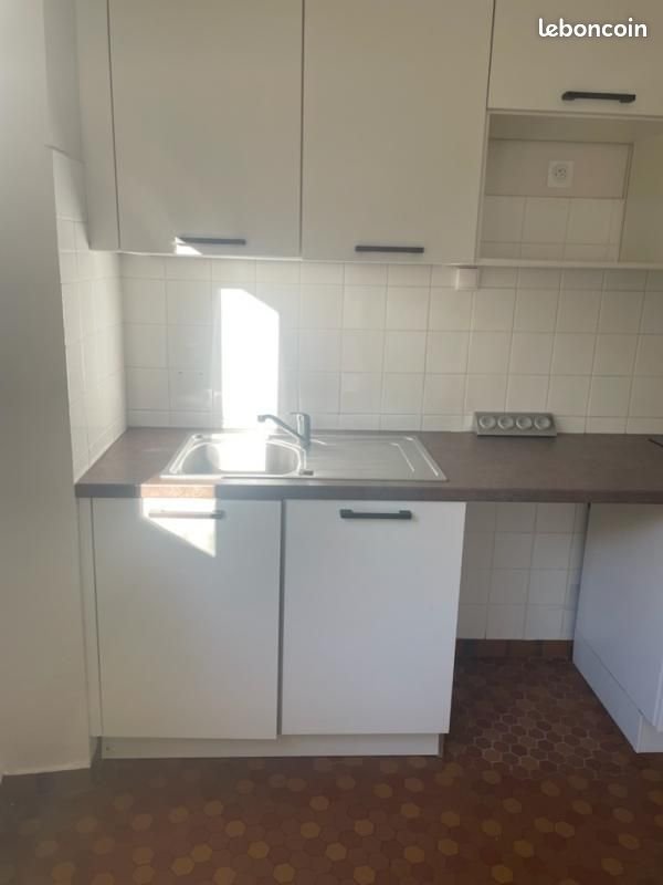Appartement à louer, 30m², Marcillac-Vallon