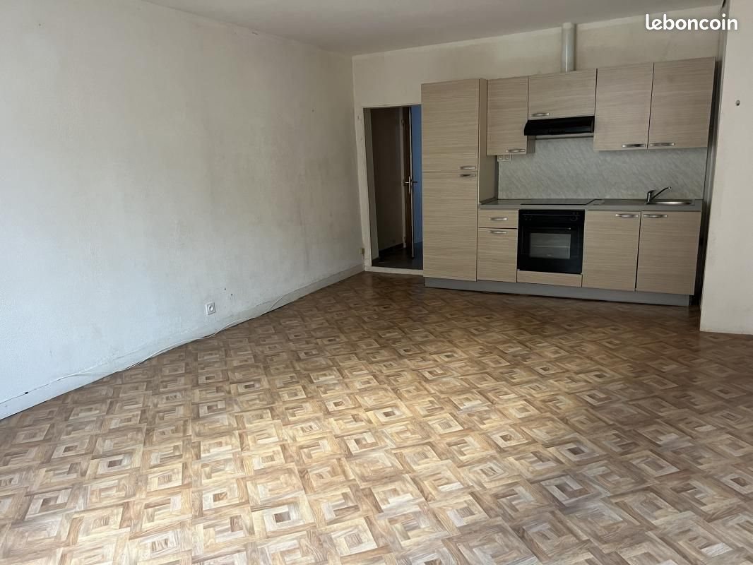 Appartement à louer, 25m², Villefranche-de-Rouergue