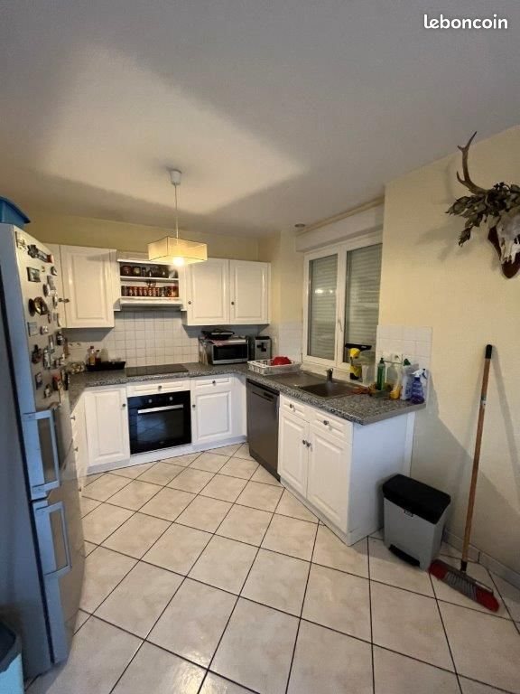 Appartement à louer, 110m², Salles-Curan