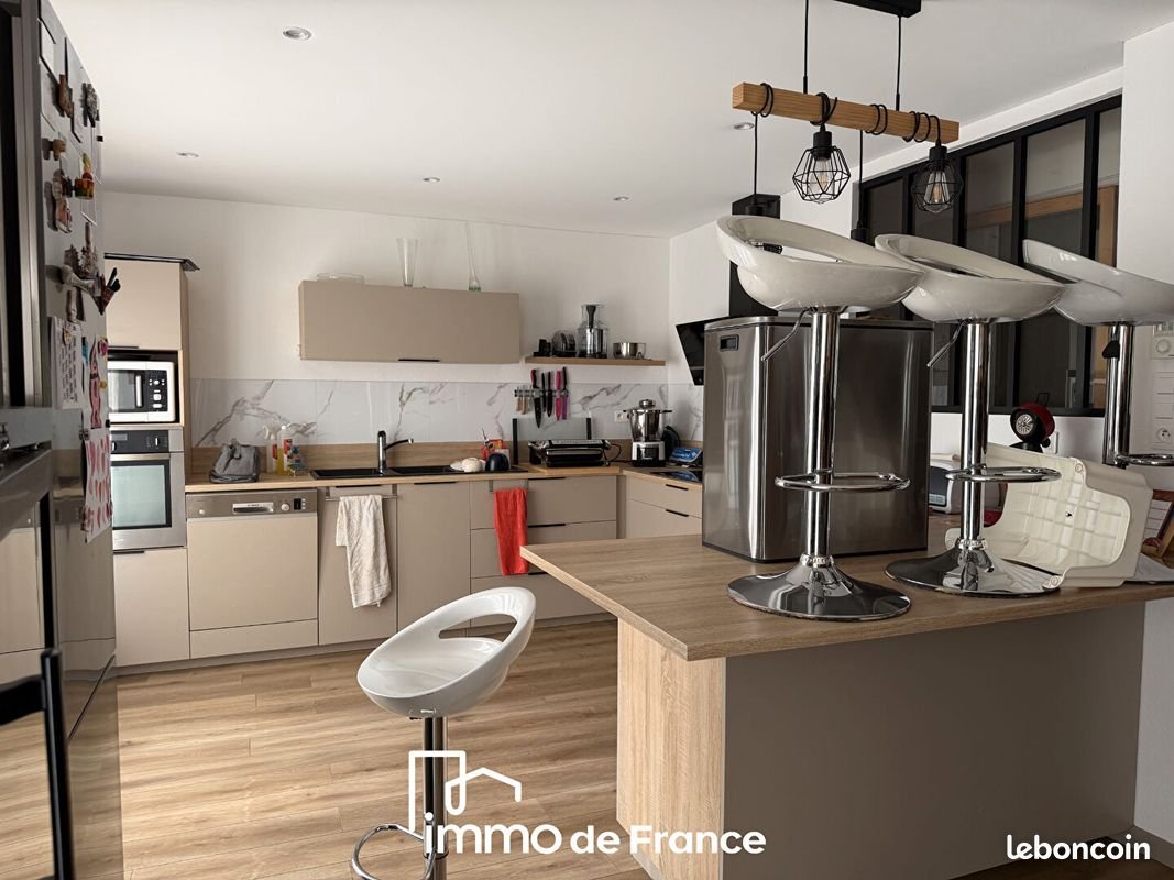 Maison à vendre, 159m², Agen-d'Aveyron
