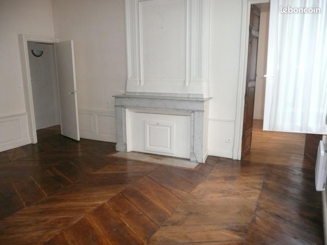 Appartement à louer, 65m², Villefranche-de-Rouergue