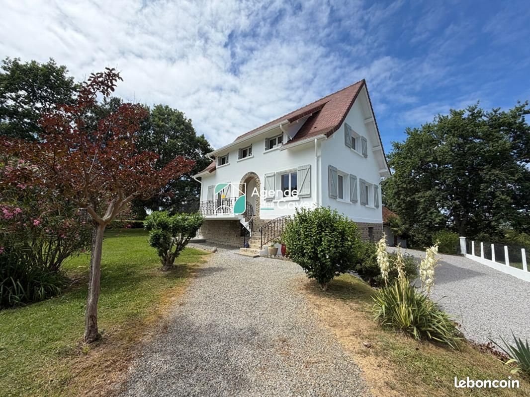 Maison à vendre, 109m², Sauveterre-de-Béarn