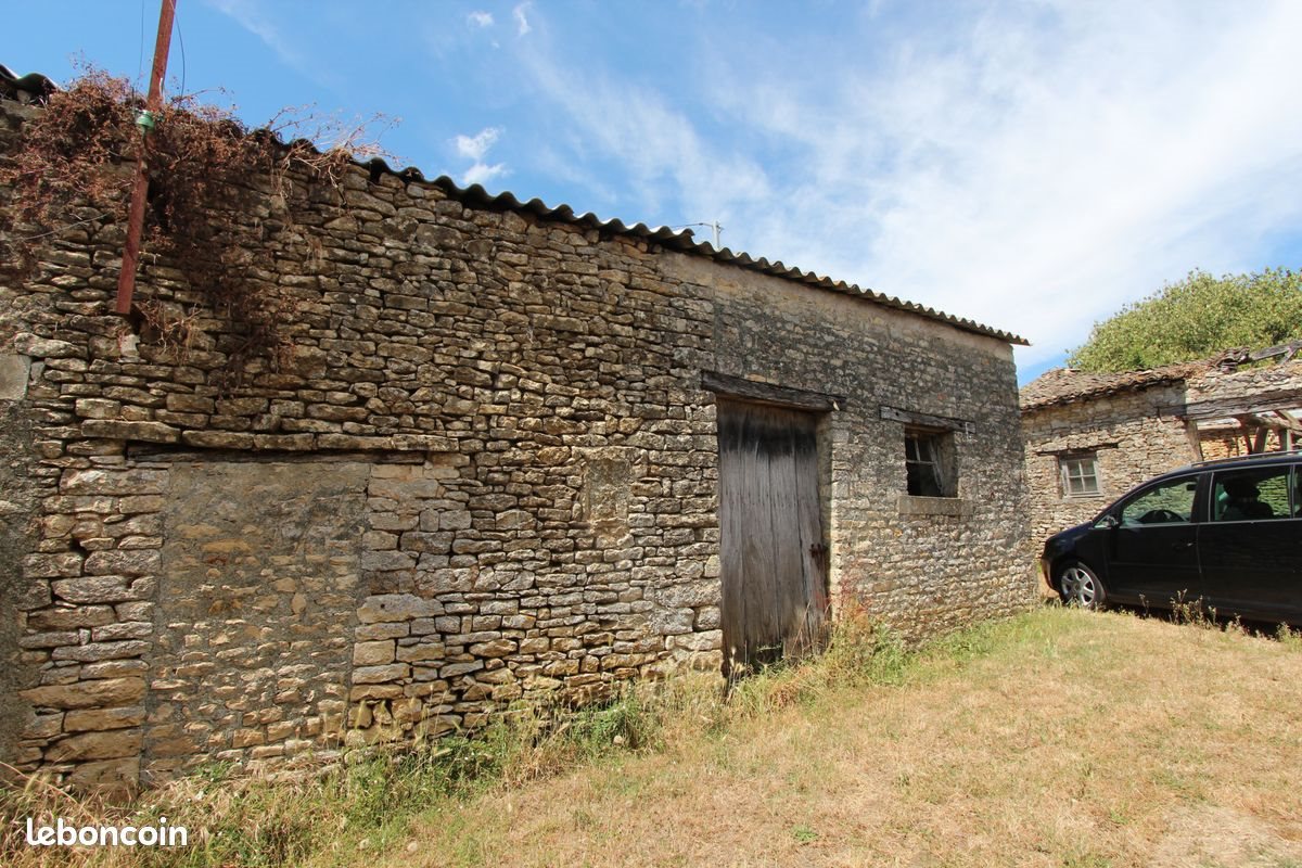 Maison à vendre, 28m², Saint-Georges-de-Noisné
