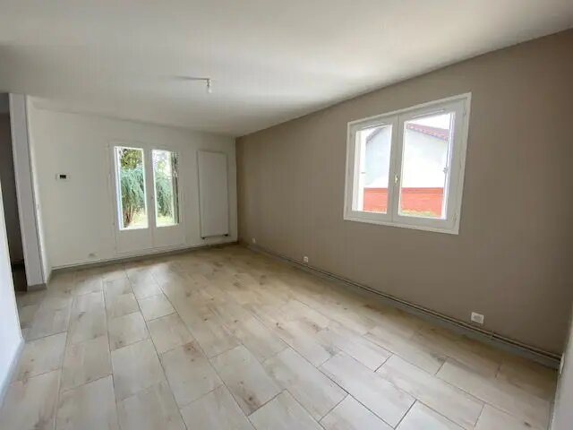Appartement à louer, 49m², Péronnas