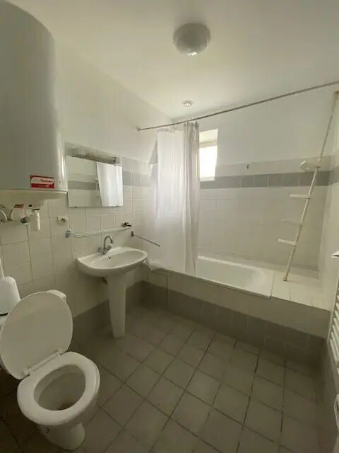 Appartement à louer, 49m², Buellas