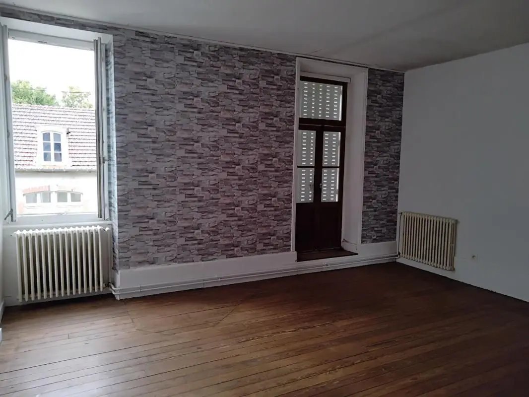 Appartement à louer, 110m², Autun