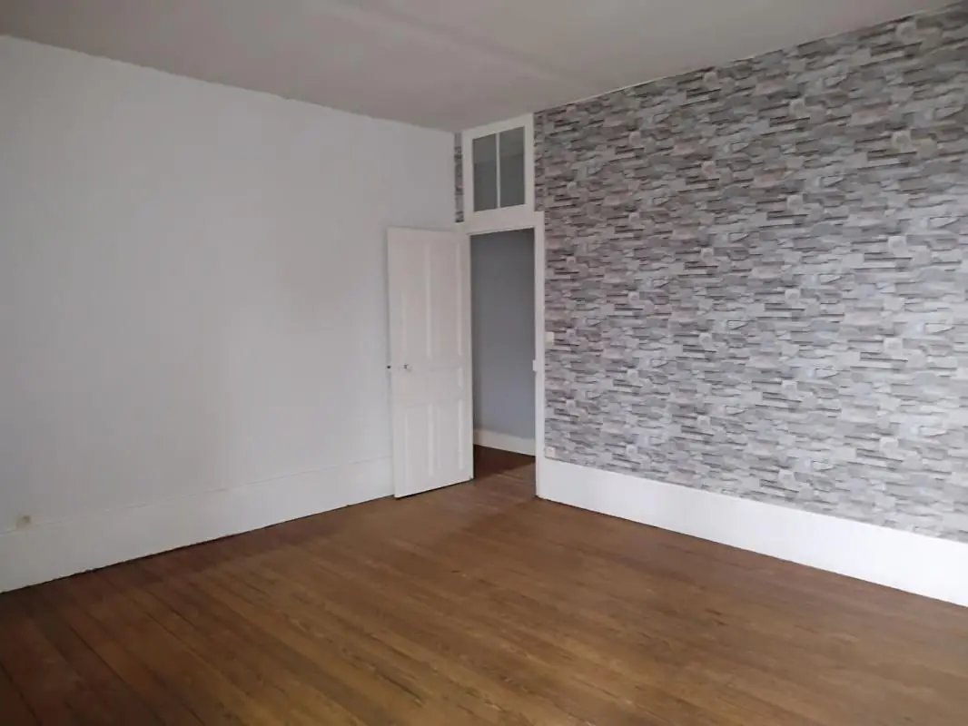 Appartement à louer, 110m², Autun