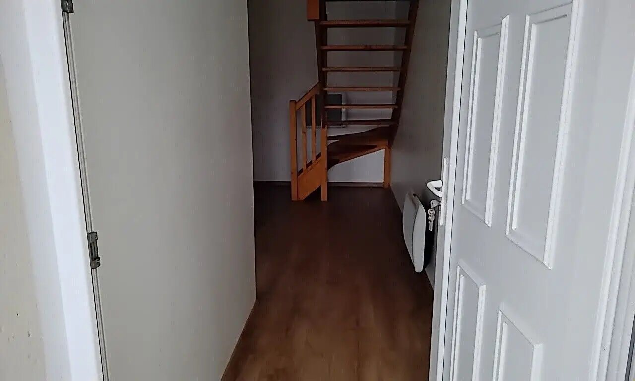 Appartement à louer, 45m², Epinac