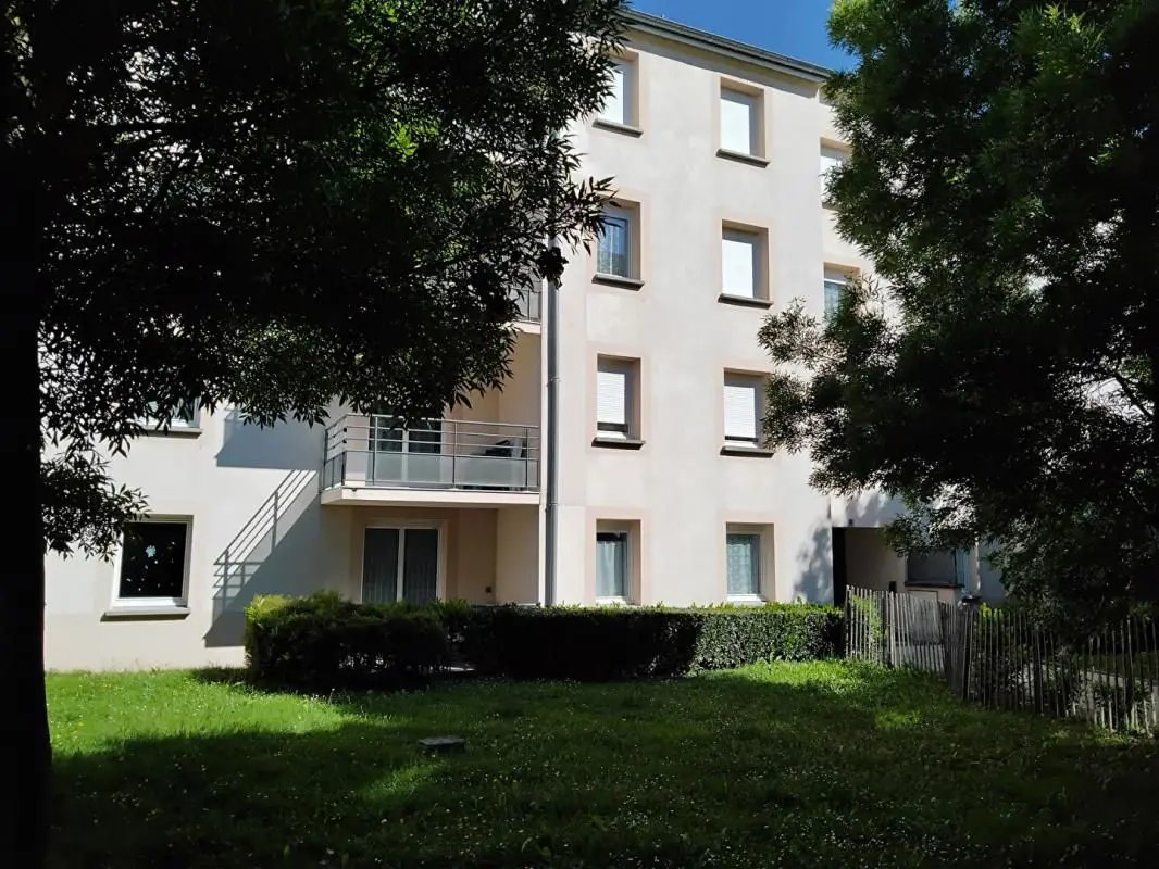 Appartement à louer, 59m², Autun