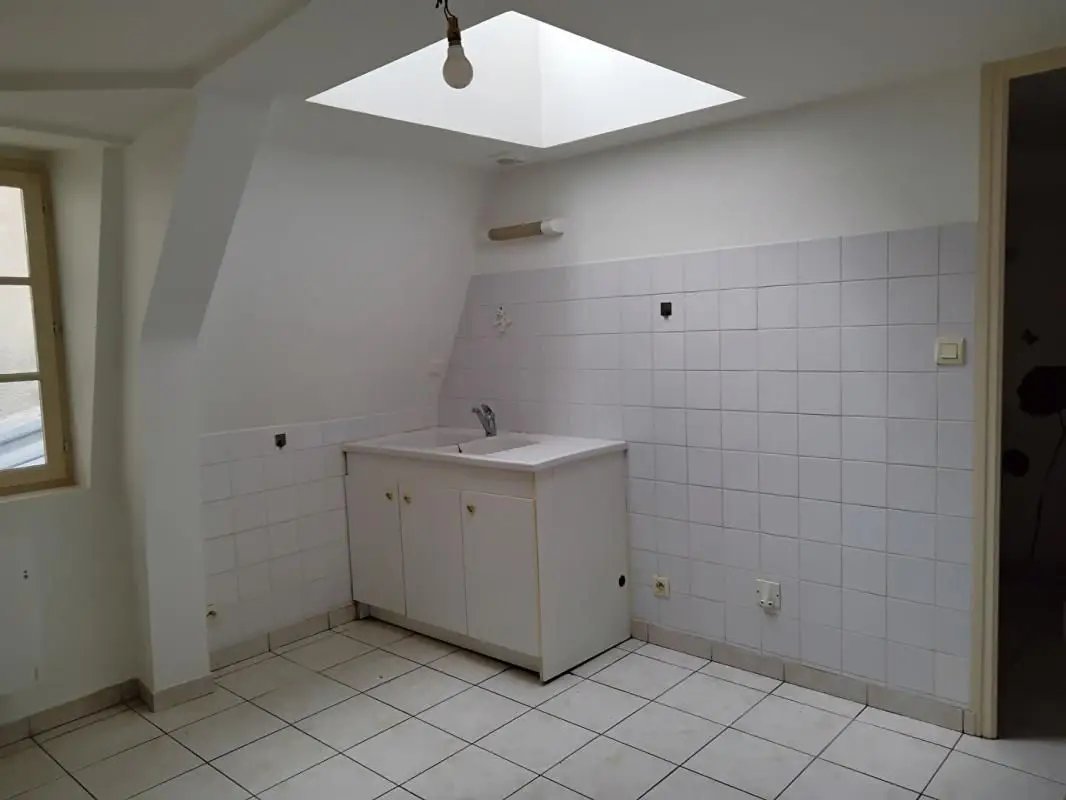 Appartement à louer, 40m², Autun