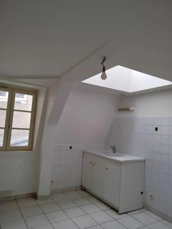 Appartement à louer, 40m², Autun