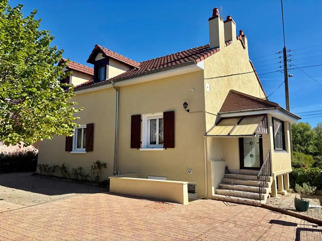 Maison à vendre, 122m², Montceau-les-Mines