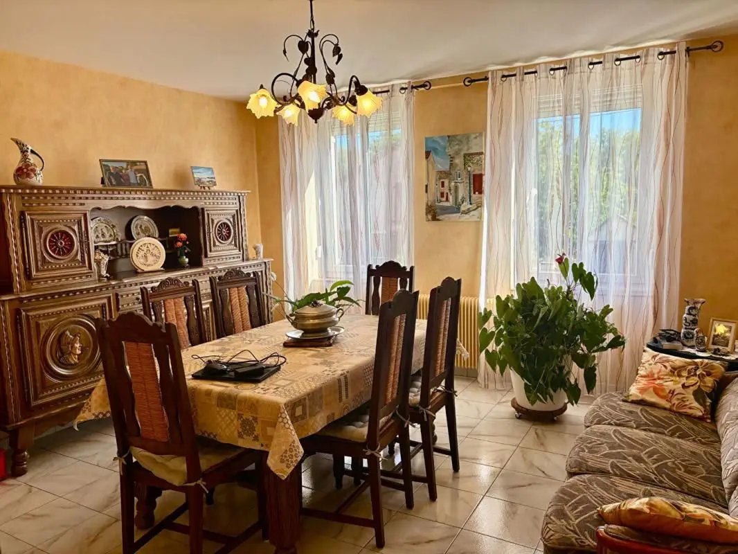 Maison à vendre, 122m², Montceau-les-Mines