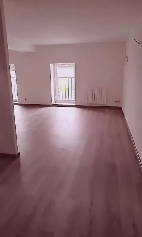 Appartement à louer, 77m², Épinac