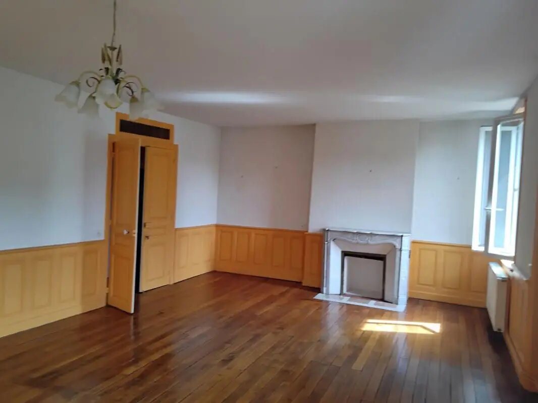 Appartement à louer, 100m², Autun