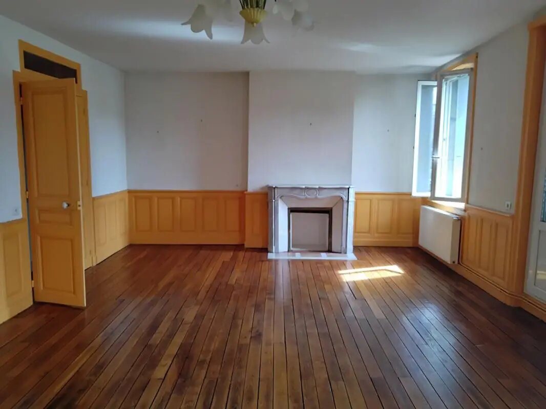 Appartement à louer, 100m², Autun