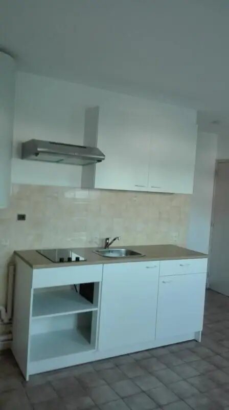 Appartement à louer, 18m², Autun