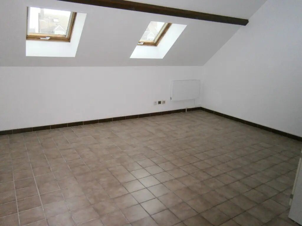 Appartement à louer, 18m², Autun