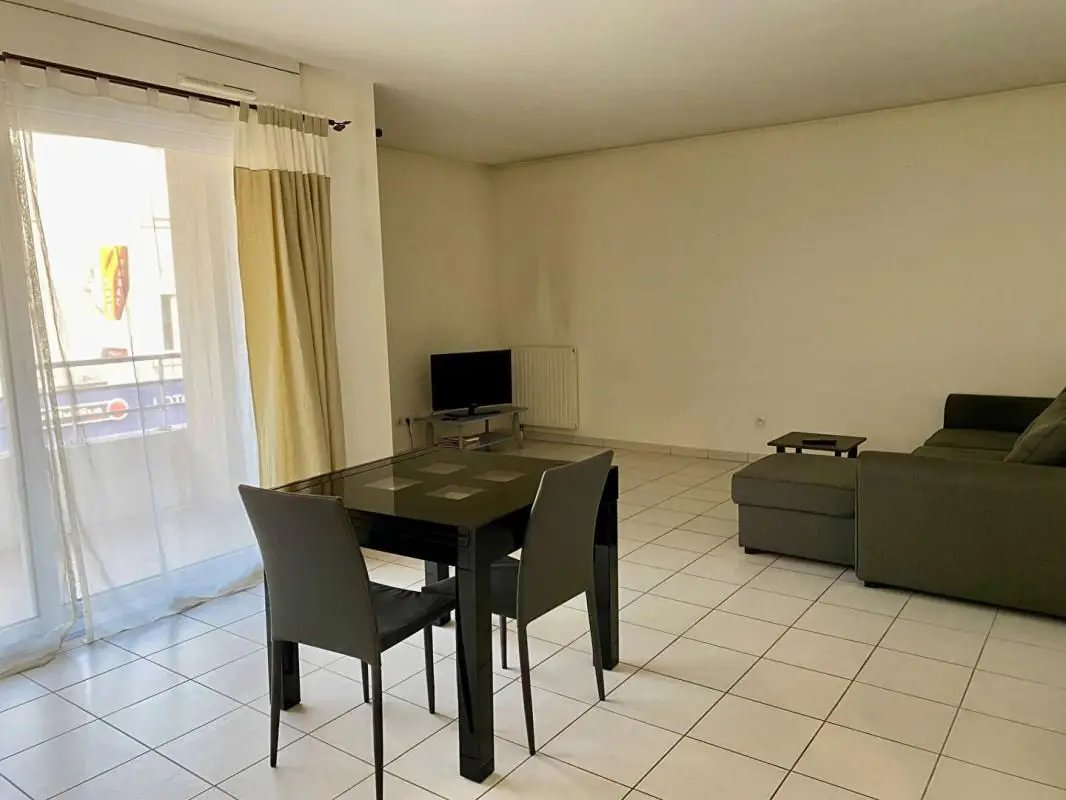 Appartement à vendre, 89m², Décines-Charpieu