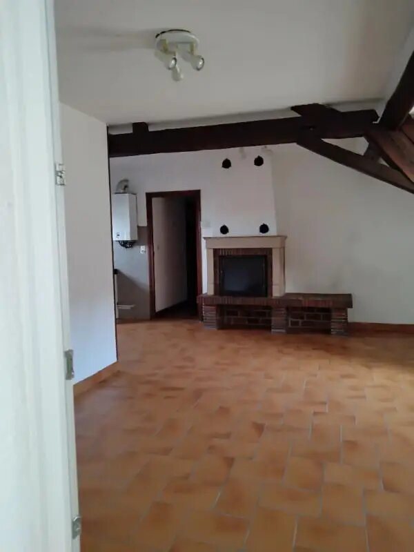 Appartement à louer, 51m², Autun