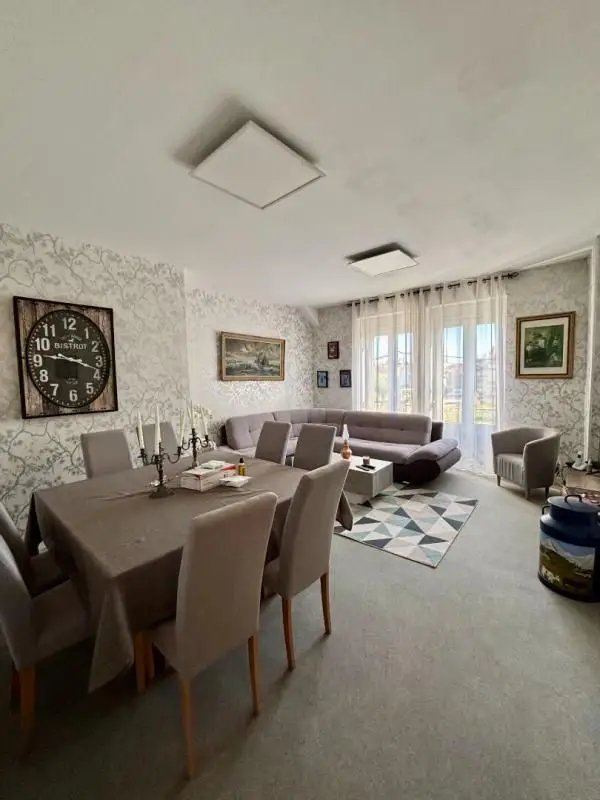 Appartement à vendre, 105m², Montceau-les-Mines