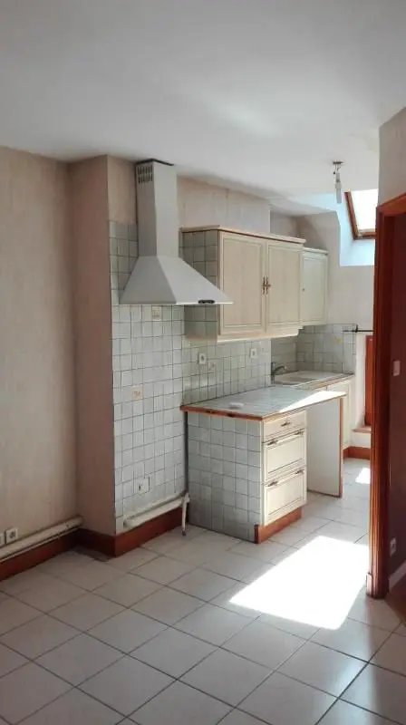 Appartement à louer, 70m², Autun