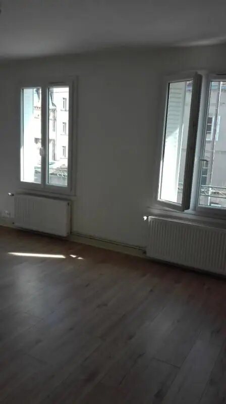 Appartement à louer, 35m², Autun
