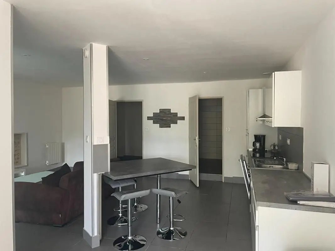 Appartement à louer, 65m², La Chapelle-de-Guinchay