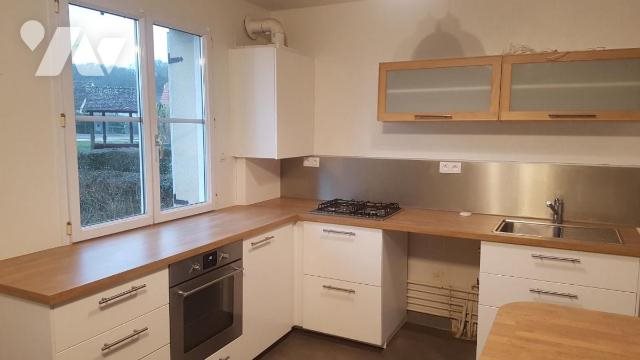 Maison à louer, 77m², Pezou