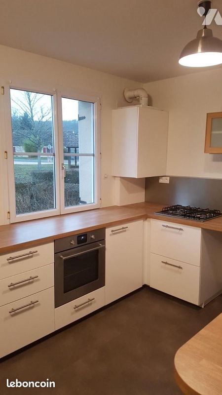 Maison à louer, 77m², Pezou