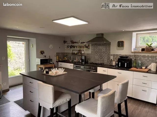 Maison à vendre, 93m², Lopérec