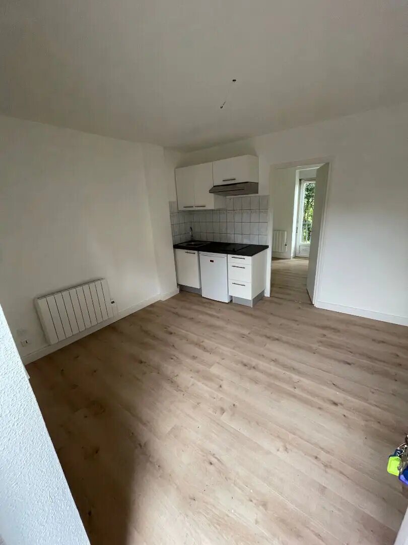 Appartement à louer, 22m², Arpajon-sur-Cère